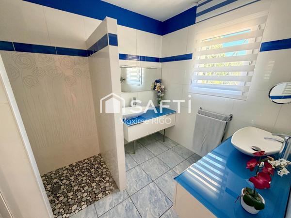 Villa de prestige 358m² avec maison d'invités