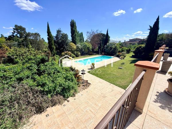 Villa de prestige 358m² avec maison d'invités