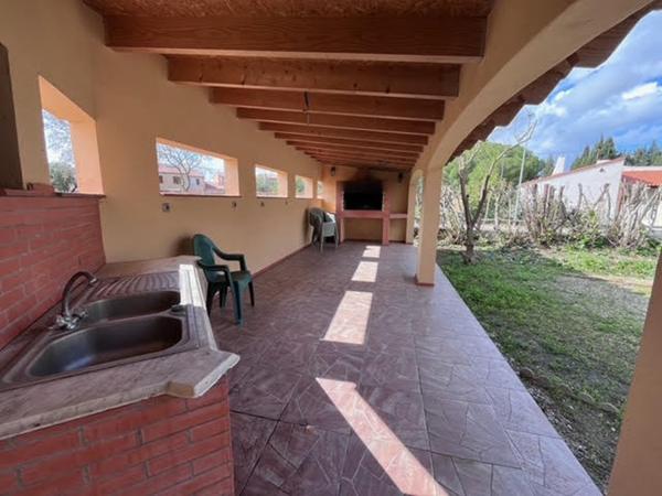 RARE !!!!! Grande maison familiale de 300 m² avec travaux sur un terrain de 1 000 m² avec terrain constructible de 600 m²