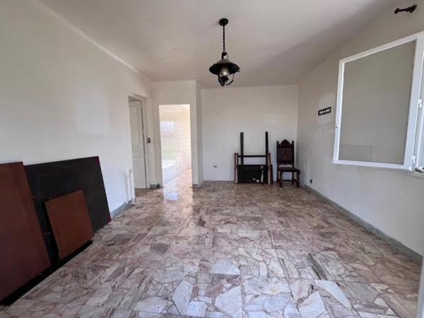 RARE !!!!! Grande maison familiale de 300 m² avec travaux sur un terrain de 1 000 m² avec terrain constructible de 600 m²