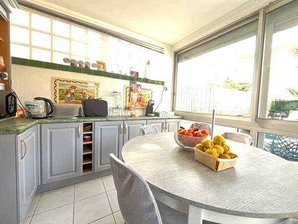 Magnifique maison deux faces en R+1 de 105 m²  proche du parc Saint-Vicens