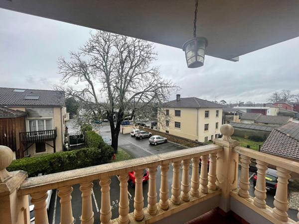 A vendre Appartement studio Mont De Marsan proche hôpital balcon parking