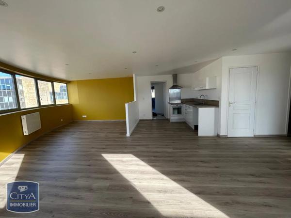 Appartement à louer 4 pièces 91.11m² Le Mans (72000)