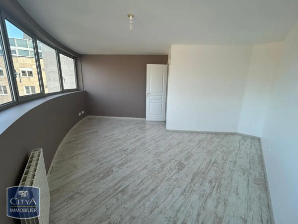 Appartement à louer 4 pièces 91.11m² Le Mans (72000)