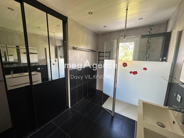 Maison à Chemillé-en-Anjou, 49120 - 6 pièces 168m²