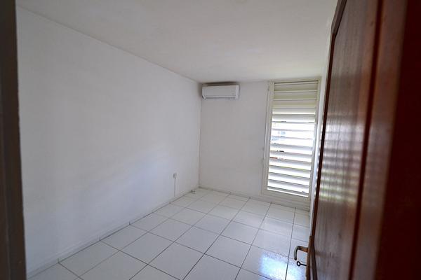 Les Abymes (97139) Superbe appartement T5 refait à neuf