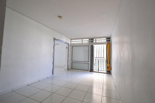 Les Abymes (97139) Superbe appartement T5 refait à neuf