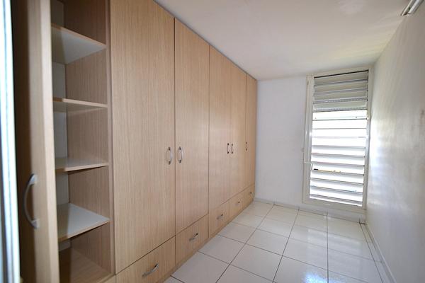 Les Abymes (97139) Superbe appartement T5 refait à neuf