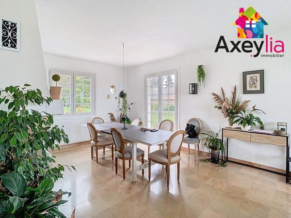 Saint-Vincent-de-Boisset (42120) A VENDRE- SAINT-VINCENT-DE-BOISSET- MAISON FAMILIALE SUR TERRAIN DE 5900 M2