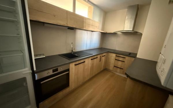 Appartement à vendre    2 pièces • 64,37 m2 Pau