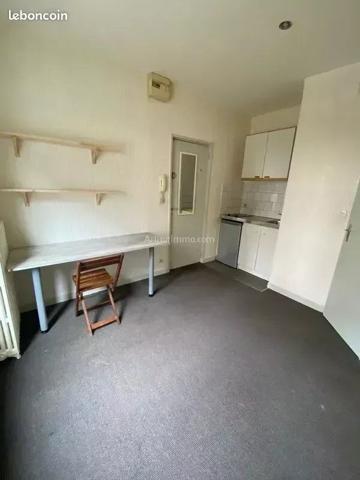 Location                                                      Studio
                        
                     1 pièces                      11 m2                     à Reims