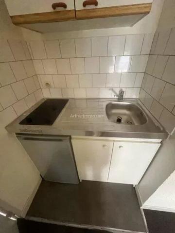 Location                                                      Studio
                        
                     1 pièces                      11 m2                     à Reims
