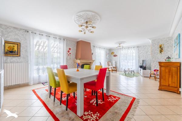 Maison à vendre 878 560 € Les Sables-d'Olonne 7 p 210 m² DPE E