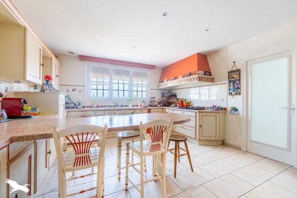 Maison à vendre 878 560 € Les Sables-d'Olonne 7 p 210 m² DPE E