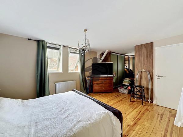 Vente                                                      Maison
                        
                     5 pièces                      170 m2                     à Saint-Quentin