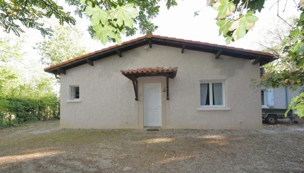 TRÈS BELLE MAISON PLAIN PIED RÉNOVÉE SUR TERRAIN 3400M² EN BORDURE DE GOLF