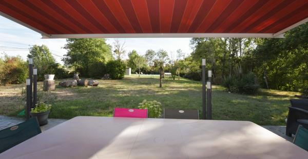TRÈS BELLE MAISON PLAIN PIED RÉNOVÉE SUR TERRAIN 3400M² EN BORDURE DE GOLF