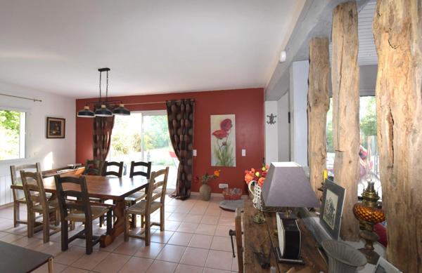 TRÈS BELLE MAISON PLAIN PIED RÉNOVÉE SUR TERRAIN 3400M² EN BORDURE DE GOLF
