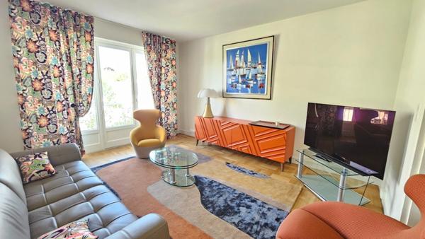 EN EXCLUSIVITE DANS UN SECTEUR PRISE SUPERBE APPARTEMENT DE TYPE 4 AVEC PARKING PRIVE