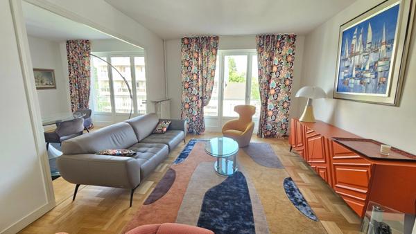 EN EXCLUSIVITE DANS UN SECTEUR PRISE SUPERBE APPARTEMENT DE TYPE 4 AVEC PARKING PRIVE