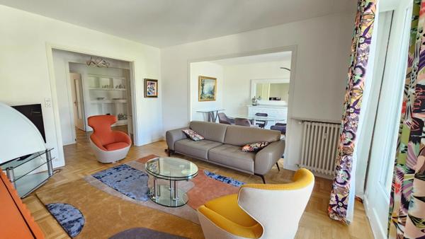 EN EXCLUSIVITE DANS UN SECTEUR PRISE SUPERBE APPARTEMENT DE TYPE 4 AVEC PARKING PRIVE