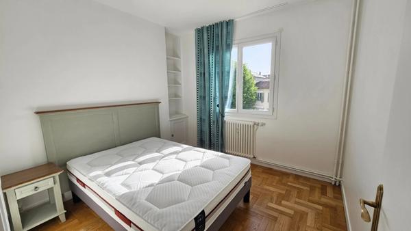 EN EXCLUSIVITE DANS UN SECTEUR PRISE SUPERBE APPARTEMENT DE TYPE 4 AVEC PARKING PRIVE