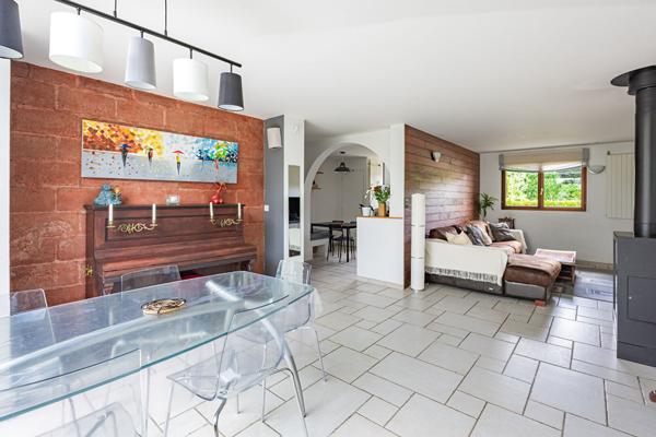 PETIT CHANTILLY – Maison familiale avec 6 chambres avec jardin