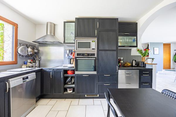 PETIT CHANTILLY – Maison familiale avec 6 chambres avec jardin