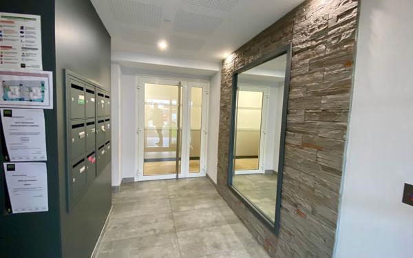 Appartement à vendre    2 pièces •  Tosse