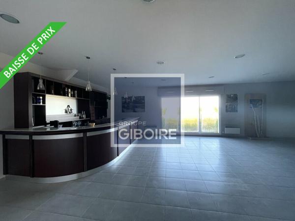 Local d'activites 2400 m² à vendre BEDEE (réf : 35.6717)