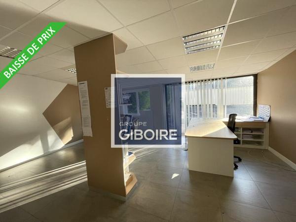 Local d'activites 2400 m² à vendre BEDEE (réf : 35.6717)