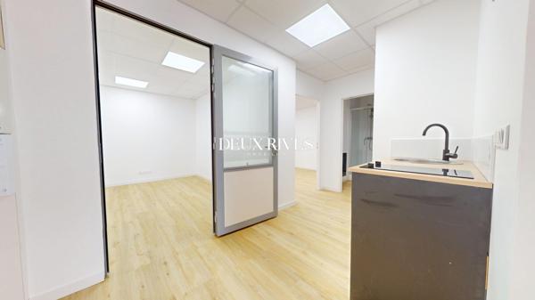 Superbe Bureau Pmr de 56m2 proche gare rénové Idéal Cabinet Médicale