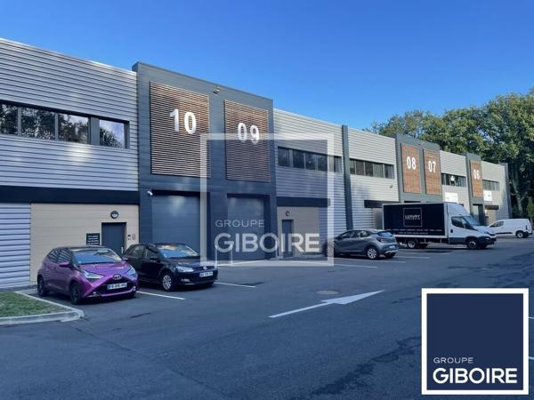 Local d'activites 240 m² à louer ORVAULT (réf : 44.018742)