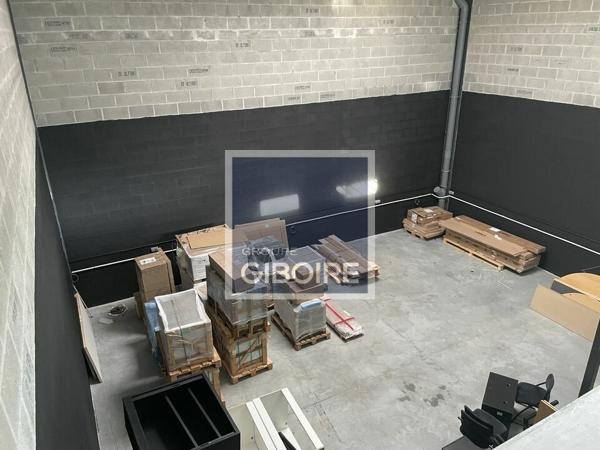 Local d'activites 240 m² à louer ORVAULT (réf : 44.018742)