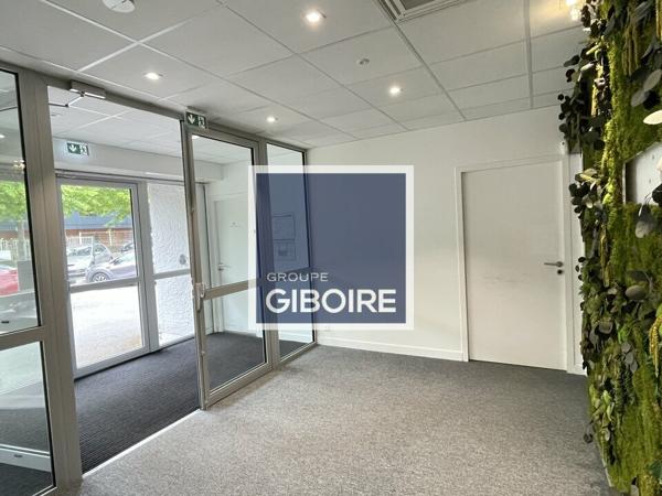 Local d'activites 500 m² à louer CESSON SEVIGNE (réf : 35.6706)