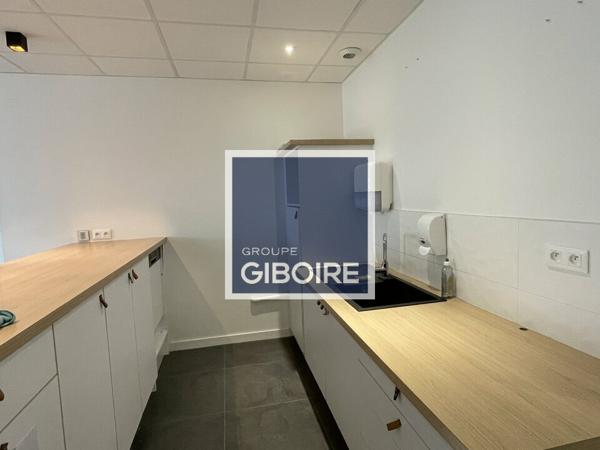Local d'activites 500 m² à louer CESSON SEVIGNE (réf : 35.6706)