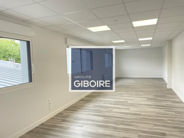 Local d'activites 500 m² à louer CESSON SEVIGNE (réf : 35.6706)