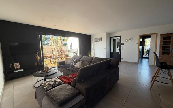 Maison à vendre    4 pièces •  Étaules