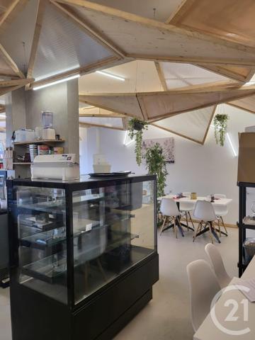 à vendre  92,42 m2 DECINES CHARPIEU - 69