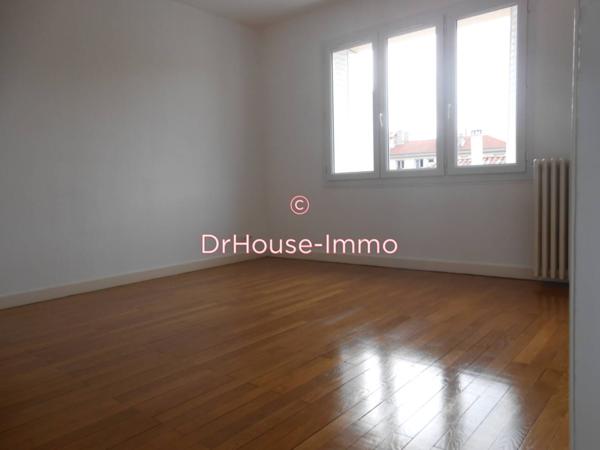 Appartement à louer 3 pièces de 69 m²