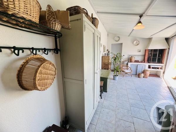 Maison à vendre  4 pièces - 149 m 2   FOURAS  - 17