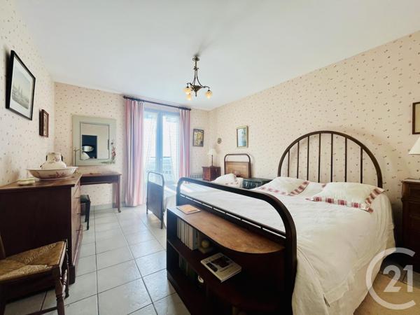 Maison à vendre  4 pièces - 149 m 2   FOURAS  - 17