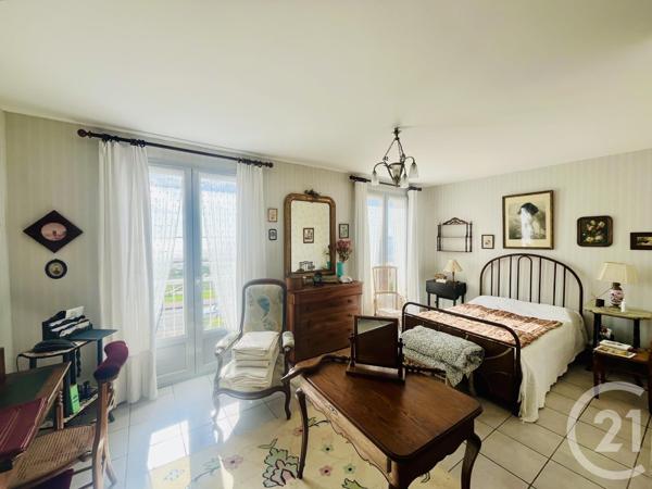 Maison à vendre  4 pièces - 149 m 2   FOURAS  - 17