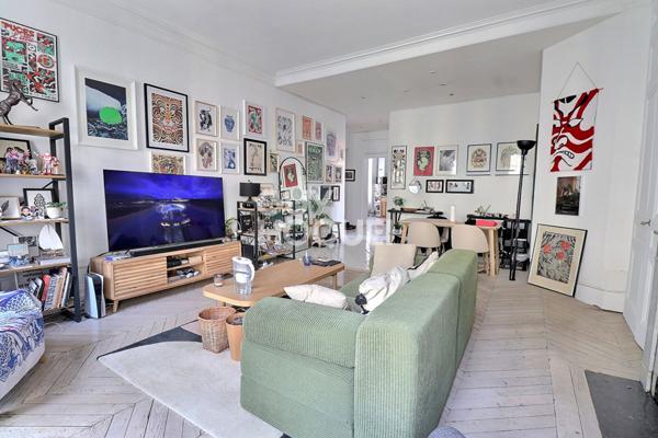 Grand T2 traversant cachet de l'ancien - Saxe Gambetta