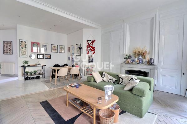 Grand T2 traversant cachet de l'ancien - Saxe Gambetta