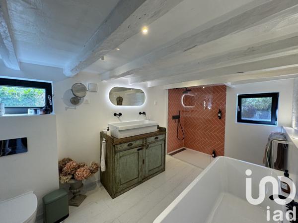 Maison à vendre 8 pièces 160 m² Le Mesnil-sous-Jumièges