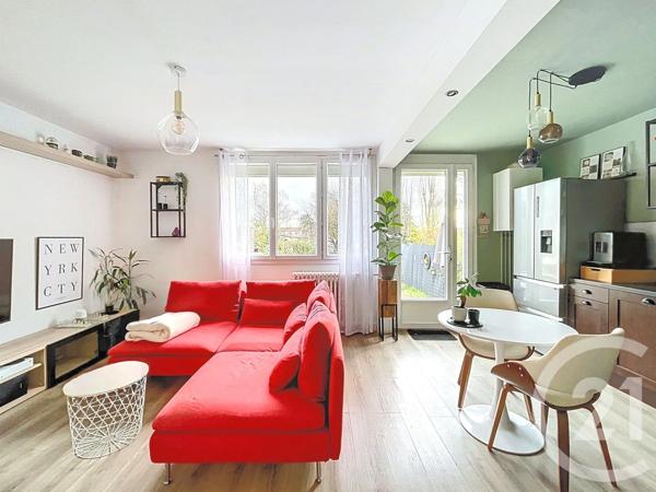 Appartement F5 à vendre  5 pièces - 98,97 m 2   CLERMONT FERRAND  - 63