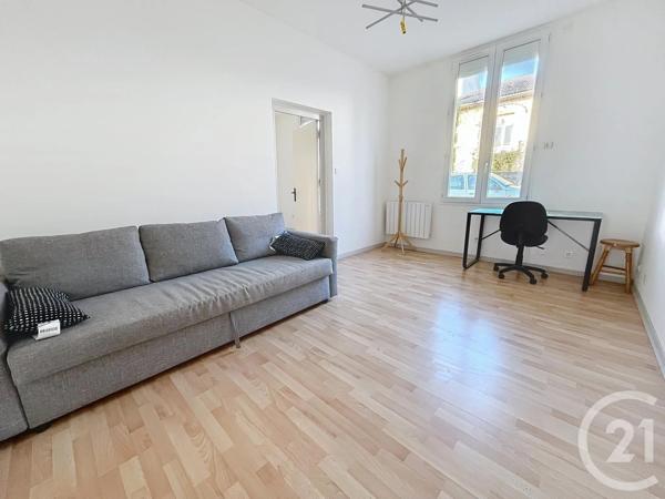 Appartement F5 à vendre  5 pièces - 98,97 m 2   CLERMONT FERRAND  - 63