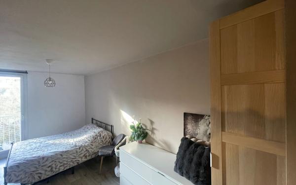 Appartement à vendre    3 pièces • 71 m2 La Seyne-sur-Mer