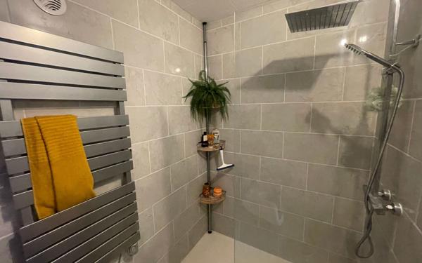 Appartement à vendre    3 pièces • 71 m2 La Seyne-sur-Mer